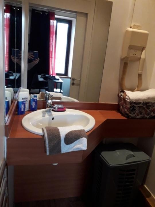 Le studio des halles avec climatisation 15m2 Apartment in Narbonne
