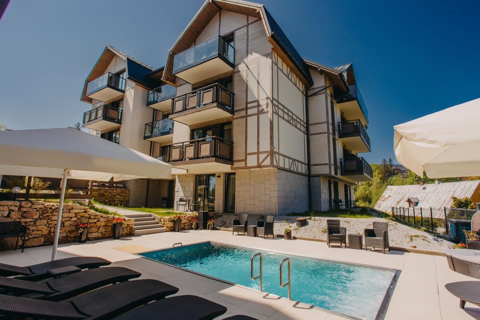 Pool view