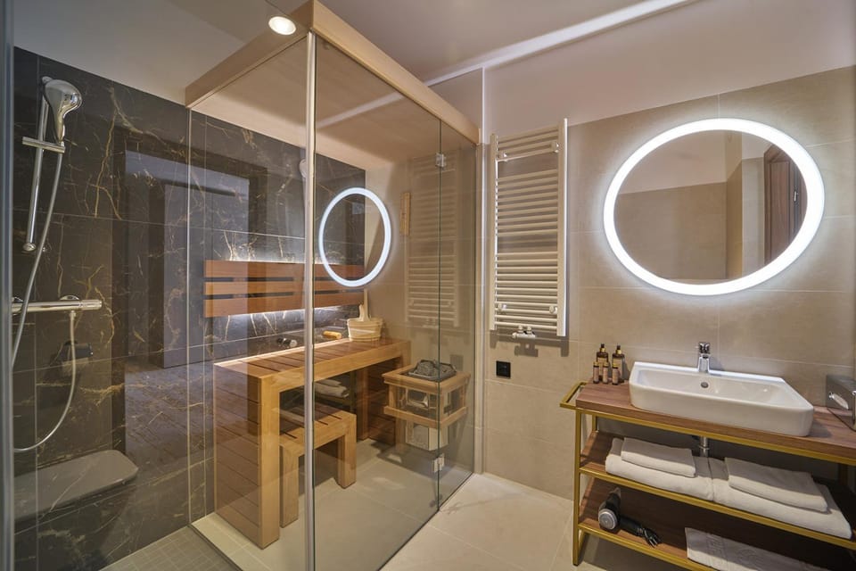 Sauna, Bathroom
