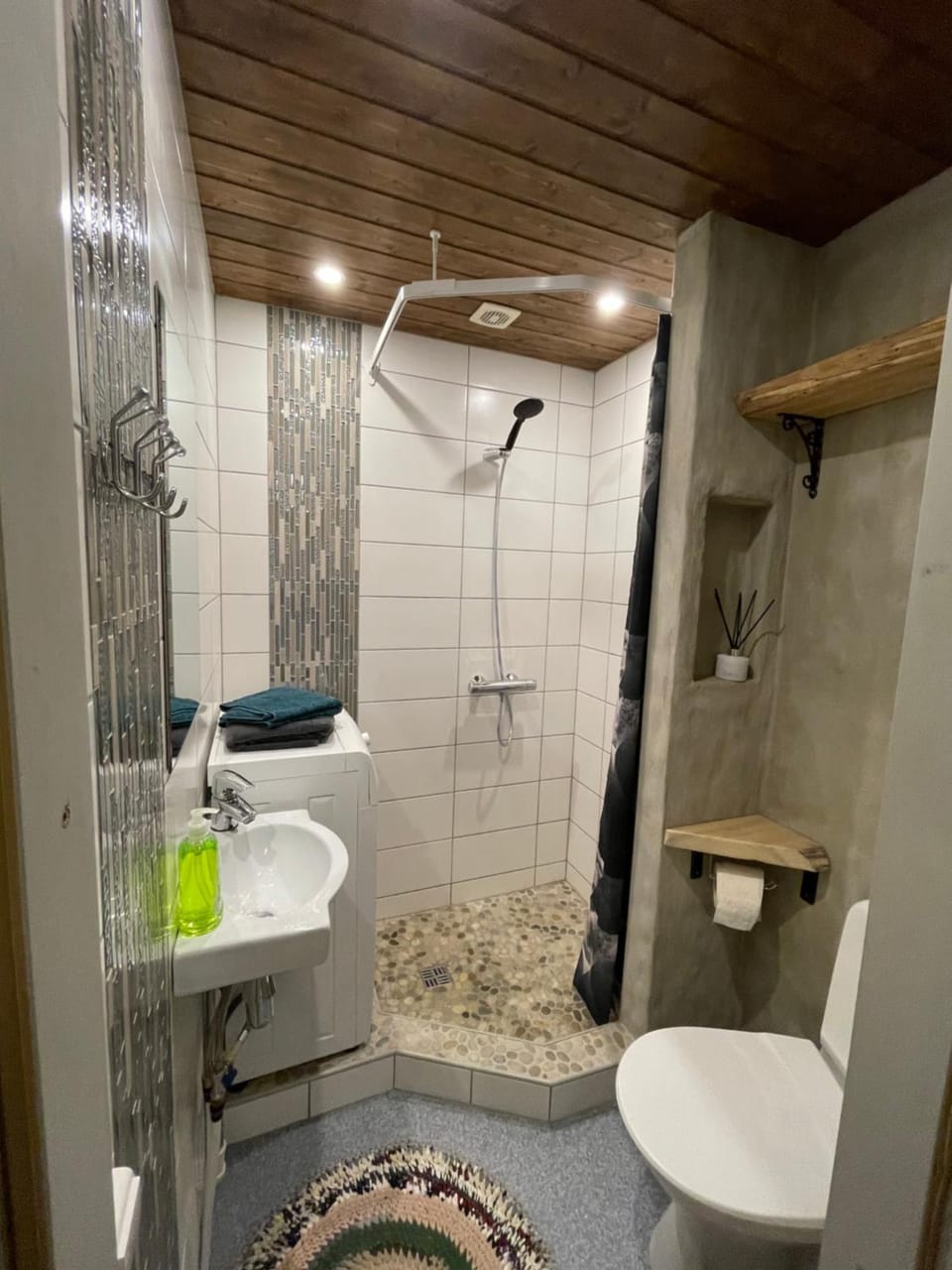 Shower, Toilet, Bathroom, Seating area, hair dryier, towels