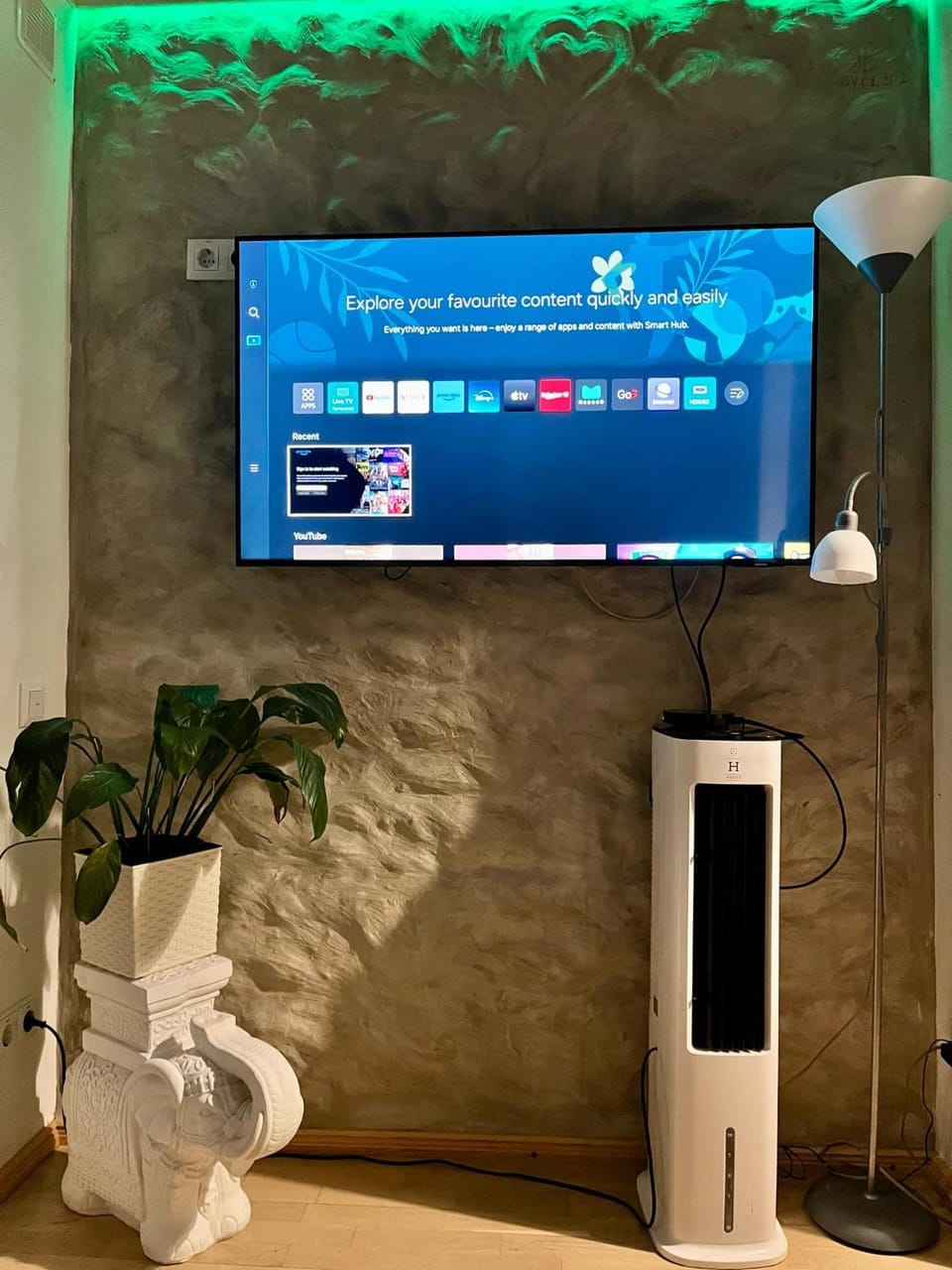 TV and multimedia, Decorative detail