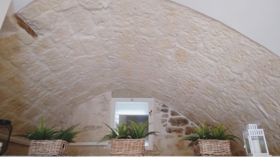 Piazzetta Scolanova Bed and Breakfast in Trani