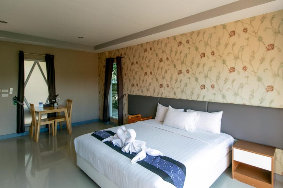 Seating area, Bedroom