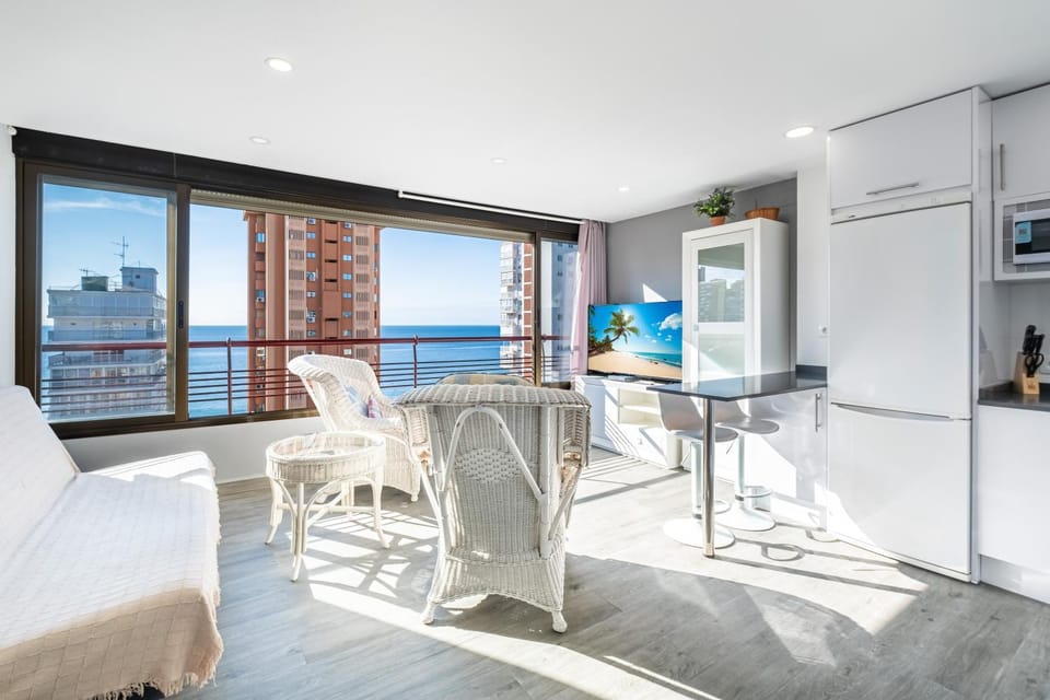 TV and multimedia, View (from property/room), Kitchen or kitchenette, Living room, Dining area, hair dresser, minibar