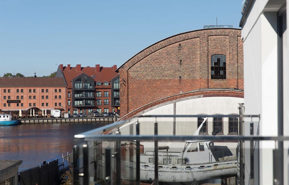 City view, River view