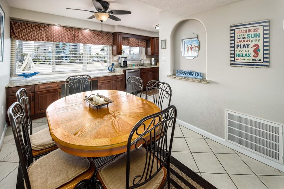 100C - 2BR/2 Bath at Seaspray Condos on Okaloosa Island, Fort Walton Beach, Fl House in Okaloosa Island
