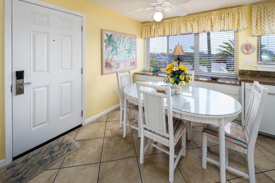Seaspray Condos 105A House in Okaloosa Island