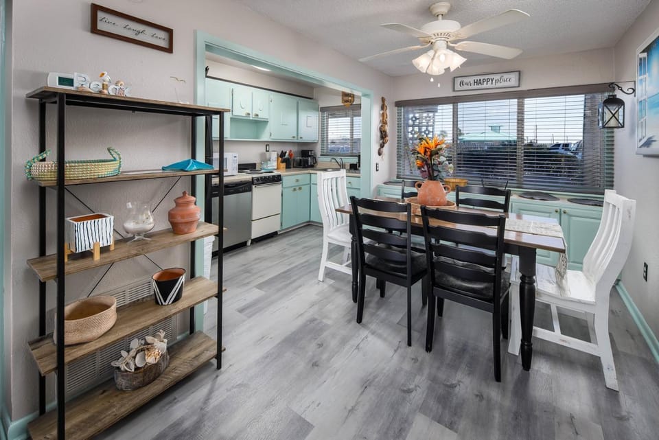 104A - 1BR/1 Bath at Seaspray Condos on Okaloosa Island, Fort Walton Beach, Fl House in Okaloosa Island
