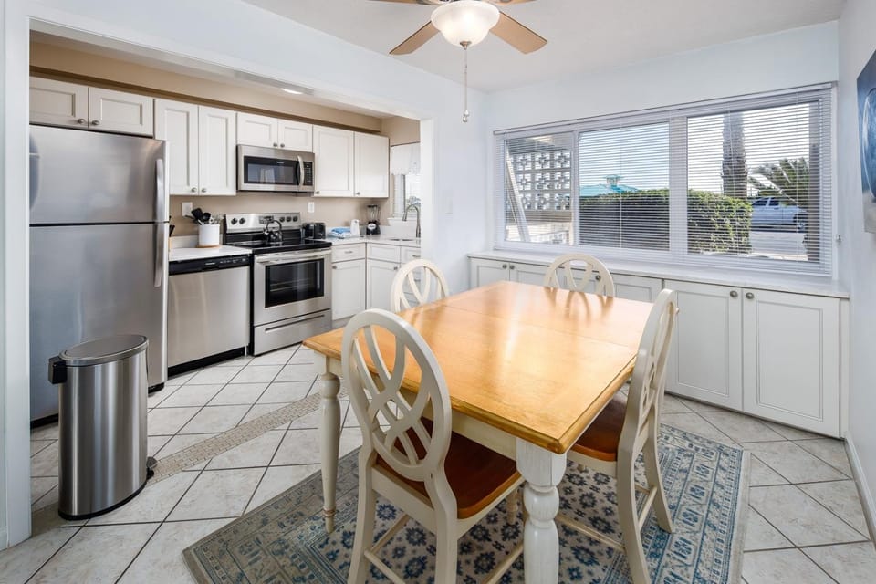 106A - 1BR/1 Bath at Seaspray Condos on Okaloosa Island, Fort Walton Beach, Fl House in Okaloosa Island