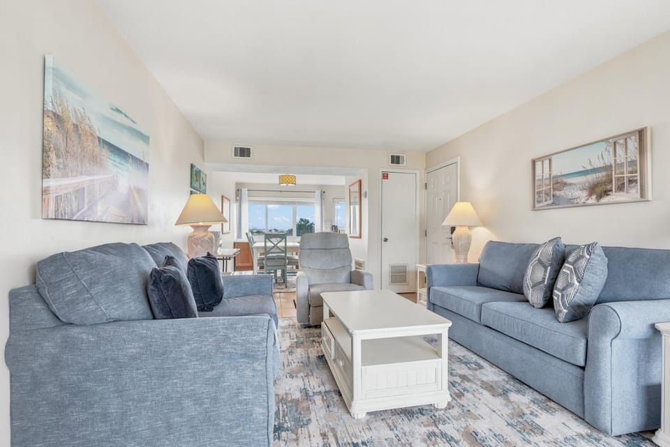 106C - 2BR/1 Bath at Seaspray Condos on Okaloosa Island, Fort Walton Beach, Fl House in Okaloosa Island