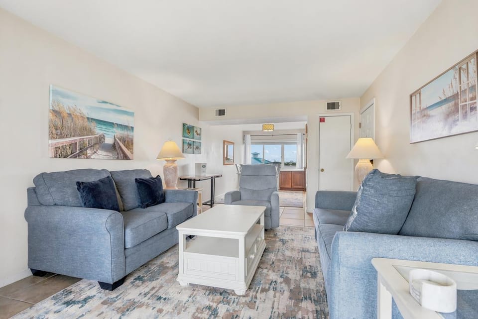 106C - 2BR/1 Bath at Seaspray Condos on Okaloosa Island, Fort Walton Beach, Fl House in Okaloosa Island