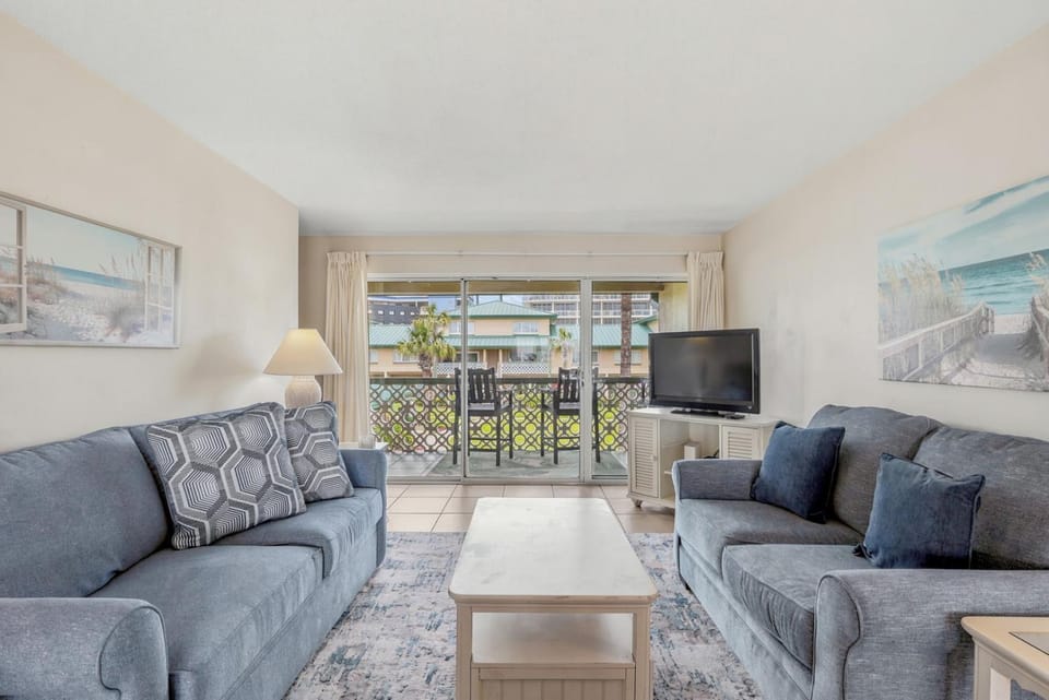 106C - 2BR/1 Bath at Seaspray Condos on Okaloosa Island, Fort Walton Beach, Fl House in Okaloosa Island