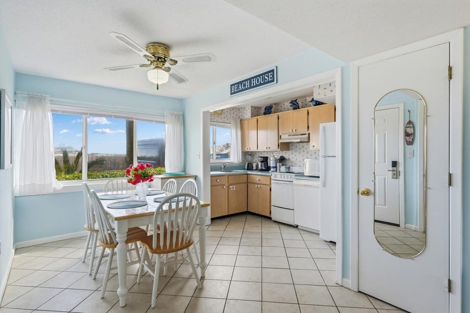 113A - 1BR/1 Bath at Seaspray Condos on Okaloosa Island, Fort Walton Beach, Fl House in Okaloosa Island