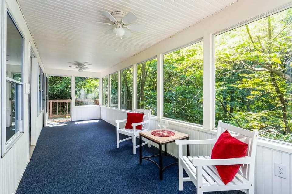 Patio, Seating area