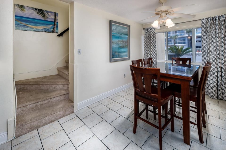 Seaspray Condos 202B House in Okaloosa Island