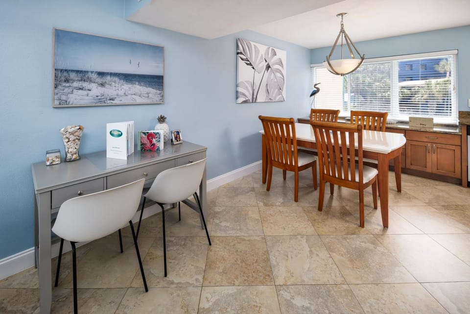 Seaspray Condos 208C House in Okaloosa Island