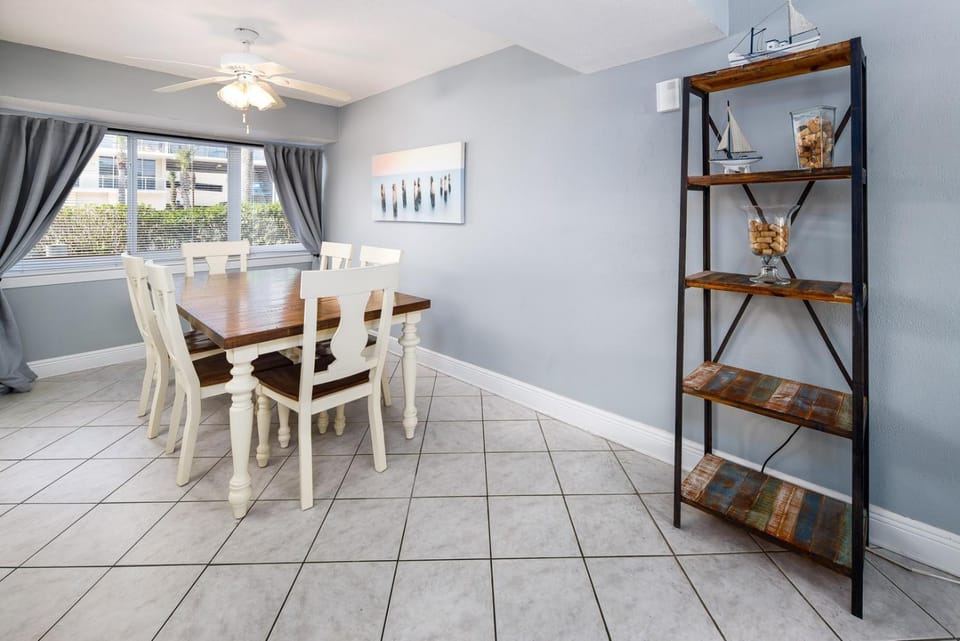 Seaspray Condos 204A House in Okaloosa Island
