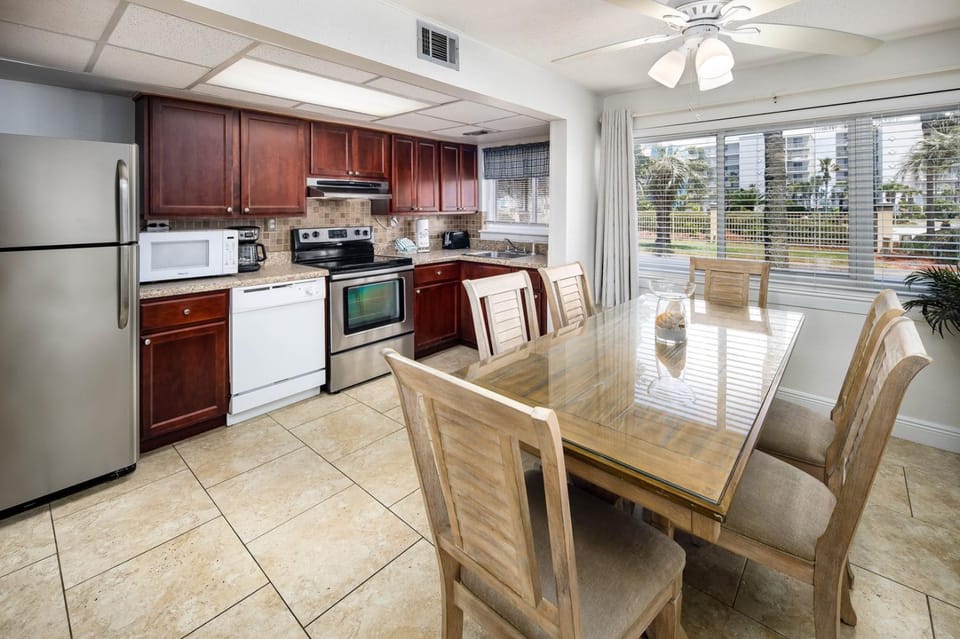 Seaspray Condos 201B House in Okaloosa Island
