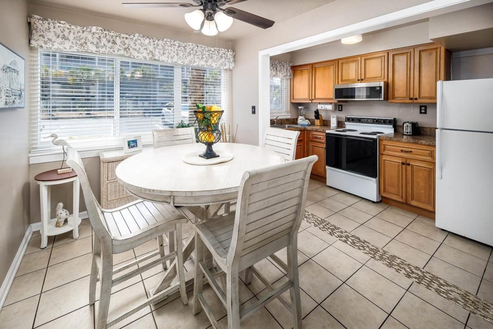 Seaspray Condos 205A House in Okaloosa Island
