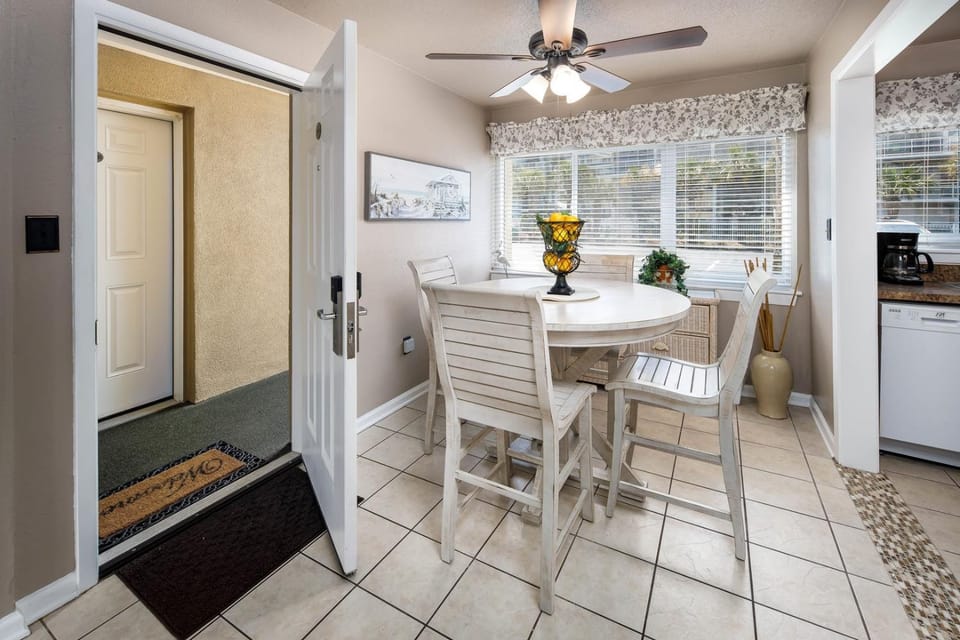 Seaspray Condos 205A House in Okaloosa Island