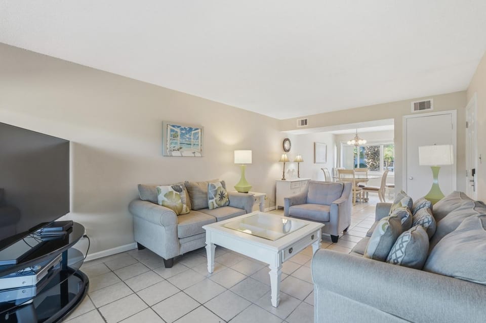 206C - 2BR/1 Bath at Seaspray Condos on Okaloosa Island, Fort Walton Beach, Fl House in Okaloosa Island