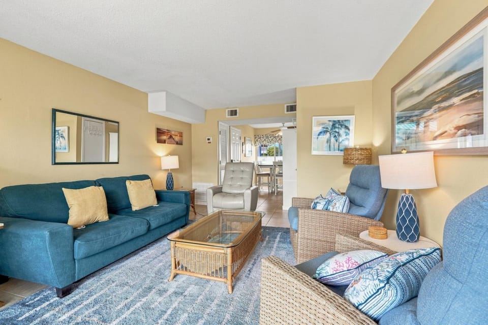 207A - 1BR/1.5 Bath at Seaspray Condos on Okaloosa Island, Fort Walton Beach, Fl House in Okaloosa Island
