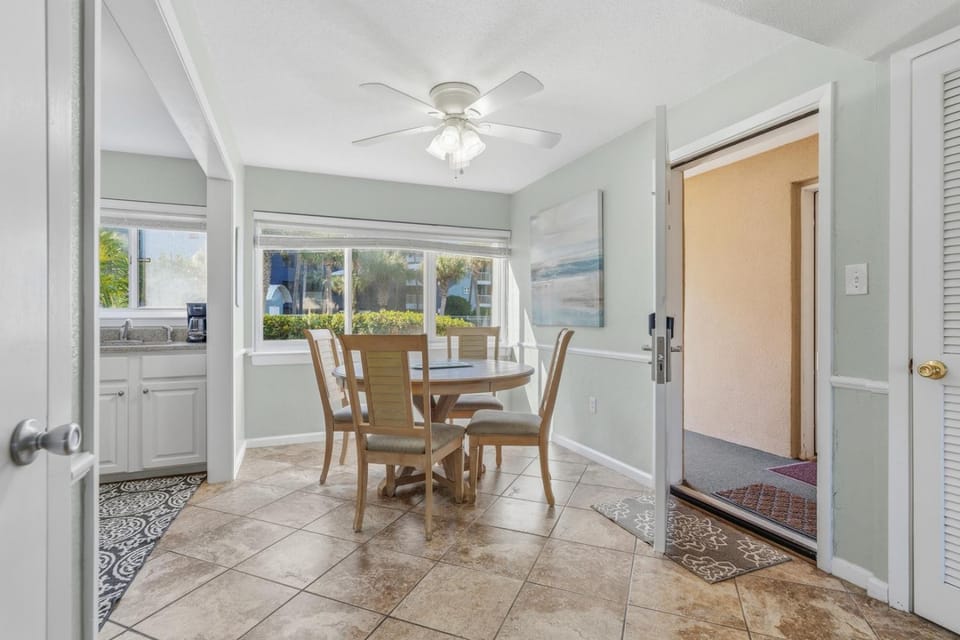 209B - 1BR/1 Bath at Seaspray Condos on Okaloosa Island, Fort Walton Beach, Fl House in Okaloosa Island