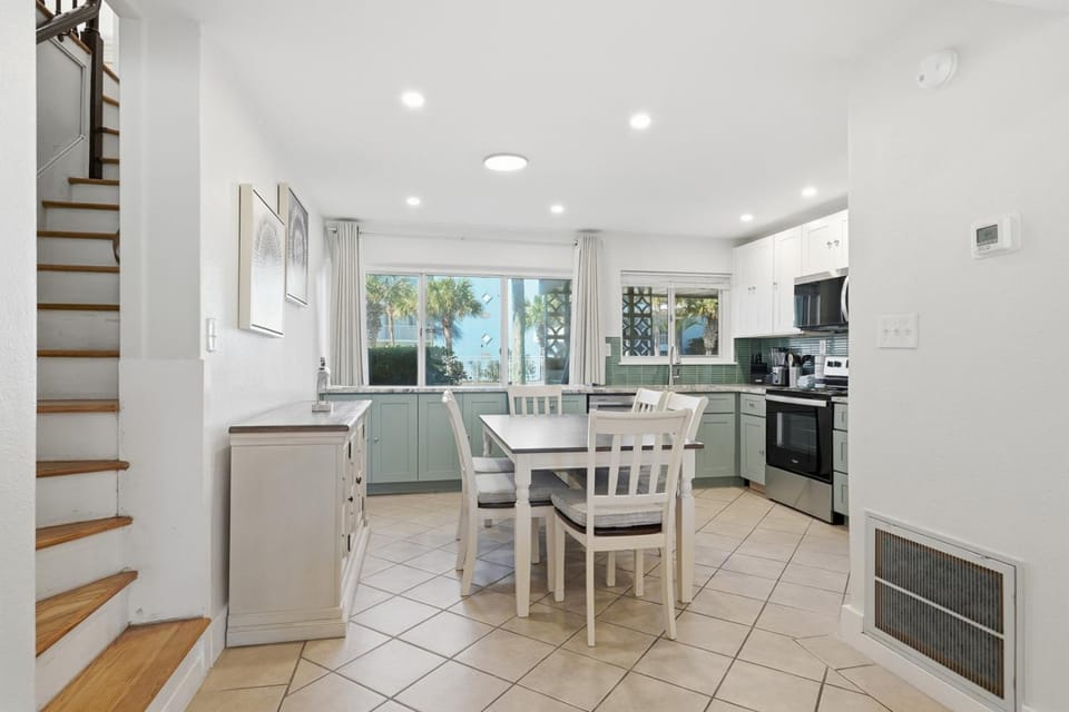 210B - 1BR/1 Bath at Seaspray Condos on Okaloosa Island, Fort Walton Beach, Fl House in Okaloosa Island
