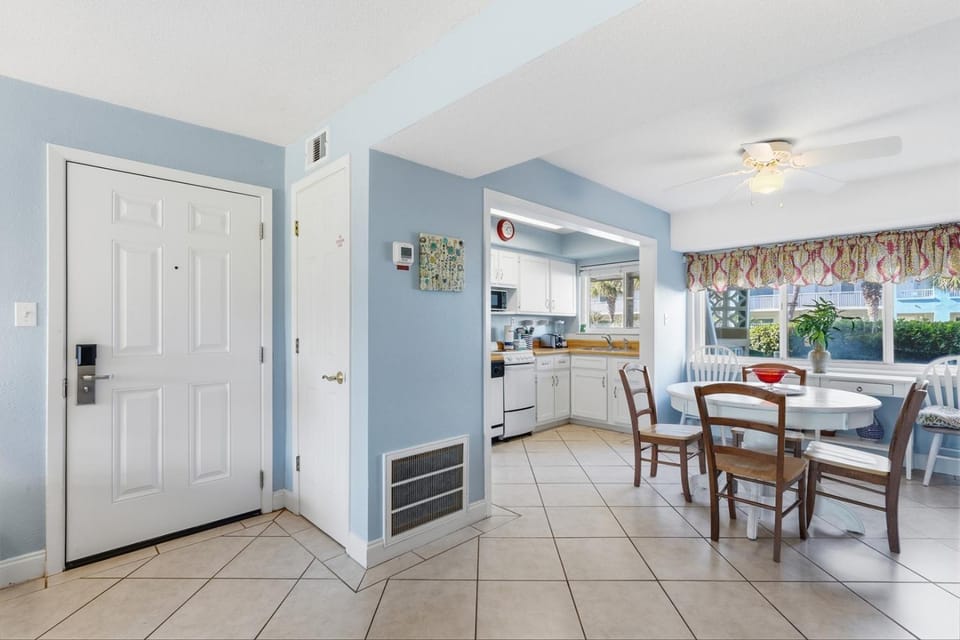212A - 1BR/1 Bath at Seaspray Condos on Okaloosa Island, Fort Walton Beach, Fl House in Okaloosa Island