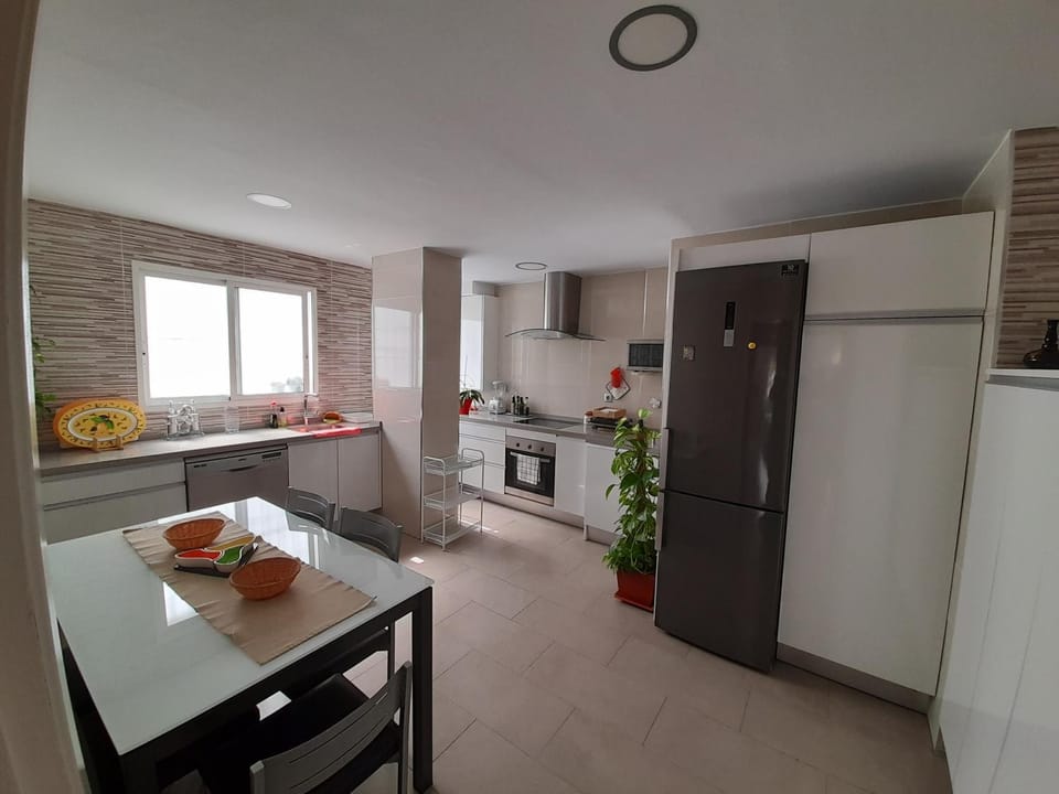 Holidays & Home La Quinta Resort, 2 hab ,piscina y playa a 150 m Apartment in Benalmadena
