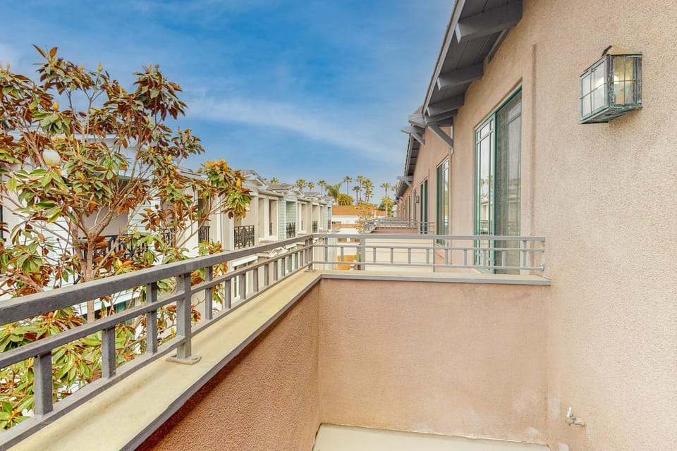 329 Oak Ave Apartment in Carlsbad