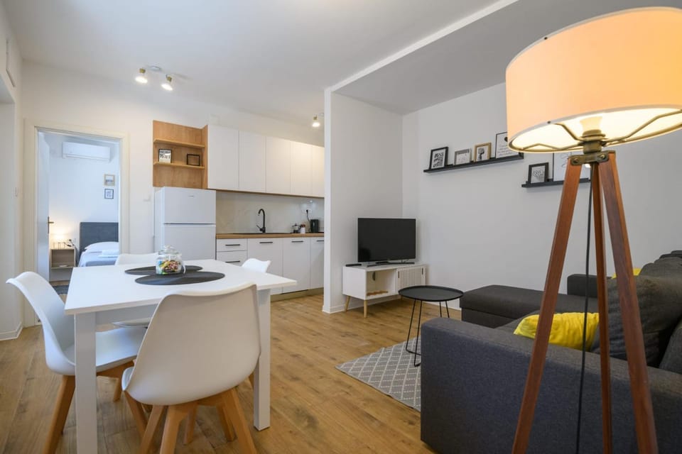 Kitchen or kitchenette, Living room, Dining area
