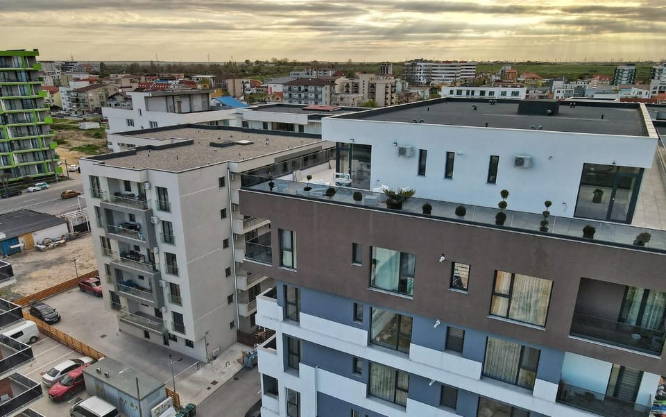 Neighbourhood, Bird's eye view