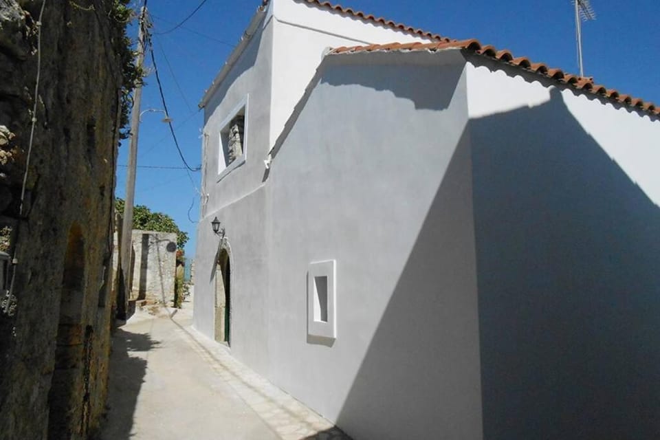 The Arch House in Islands