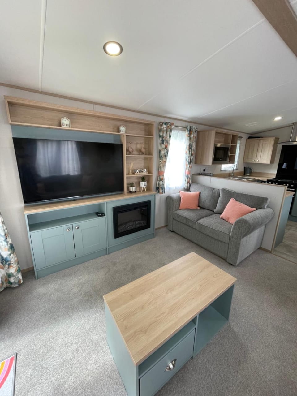 Pheasant's Hollow - 2 bed hot tub lodge with free golf, NO BUGGY Villa in England