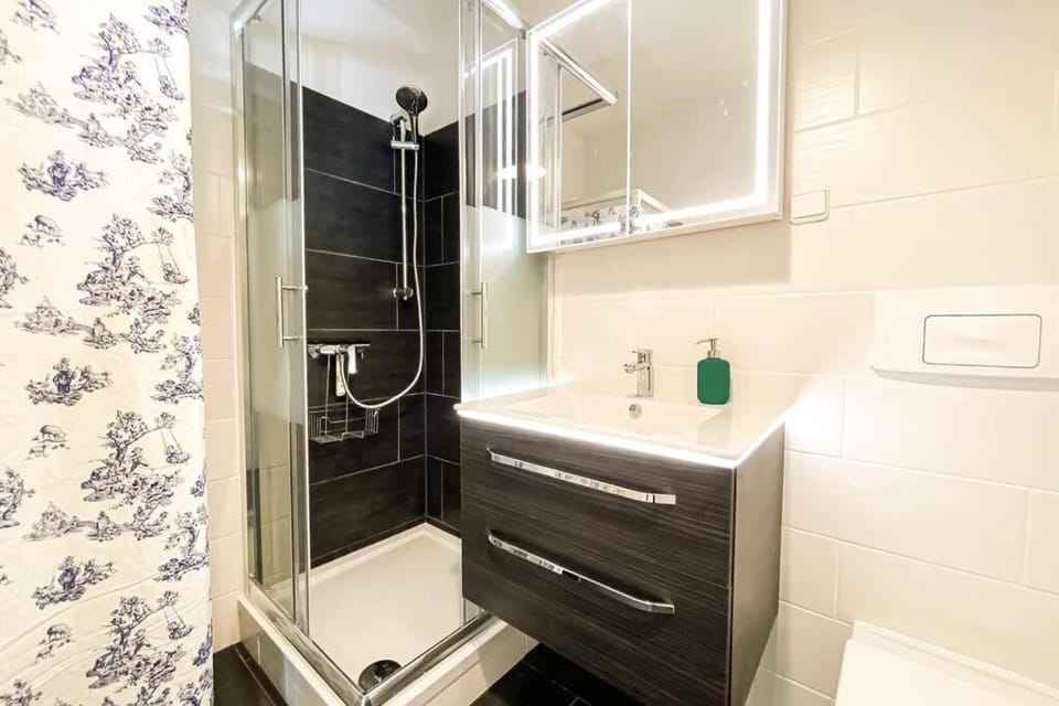 Apartment am Auensee mit großer Terrasse & Privat-Parkplatz Apartment in Leipzig