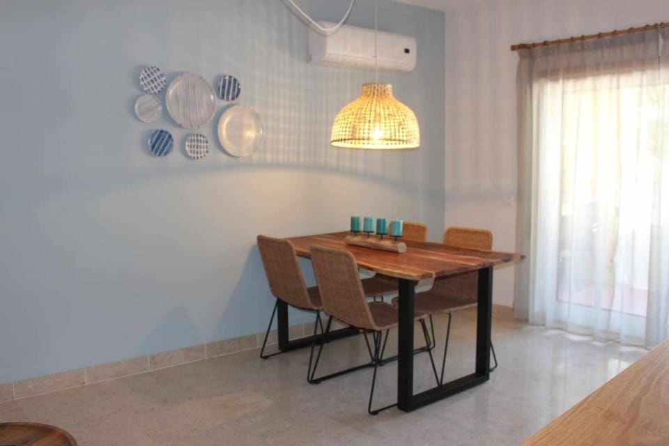 Decorative detail, Dining area, Meals