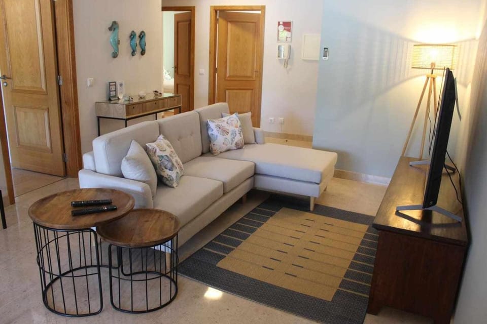 TV and multimedia, Decorative detail, Seating area