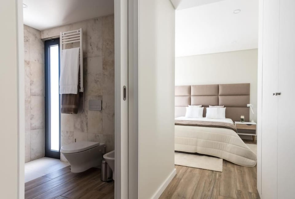 Bed, Bathroom, Bedroom