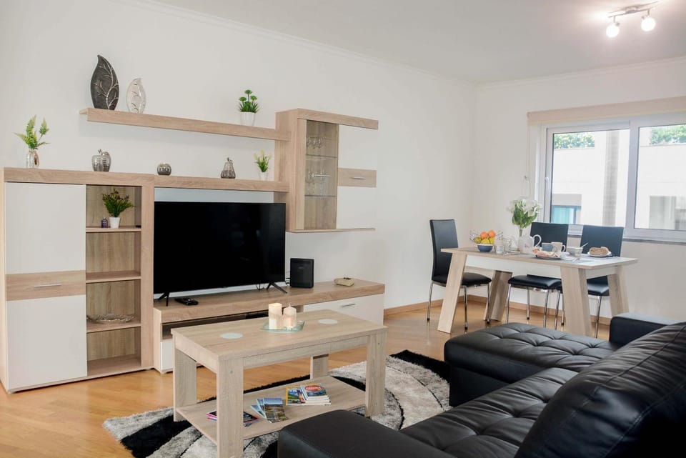 TV and multimedia, Living room, Dining area