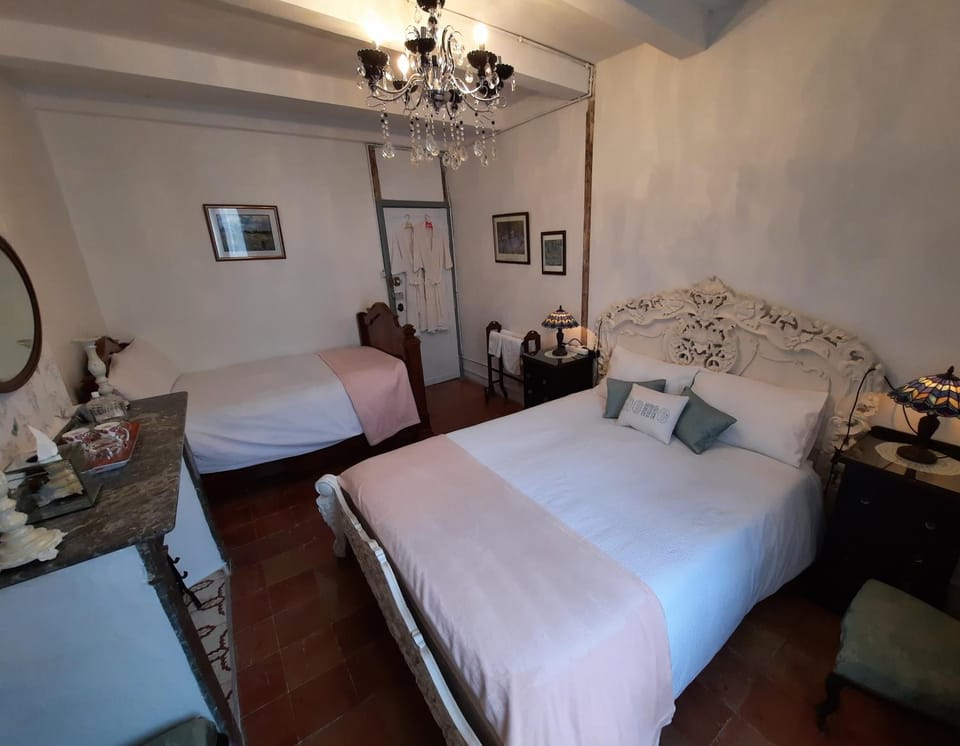 Maison du Coquelicot Bed and Breakfast in Occitanie