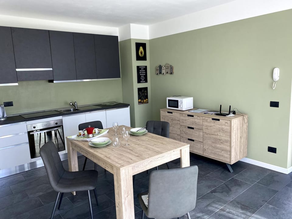 Kitchen or kitchenette, Living room, Dining area