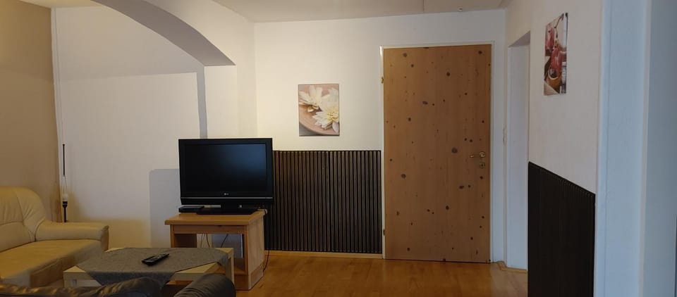 Apartment House Seerose self check-in Hotel in Salzburgerland
