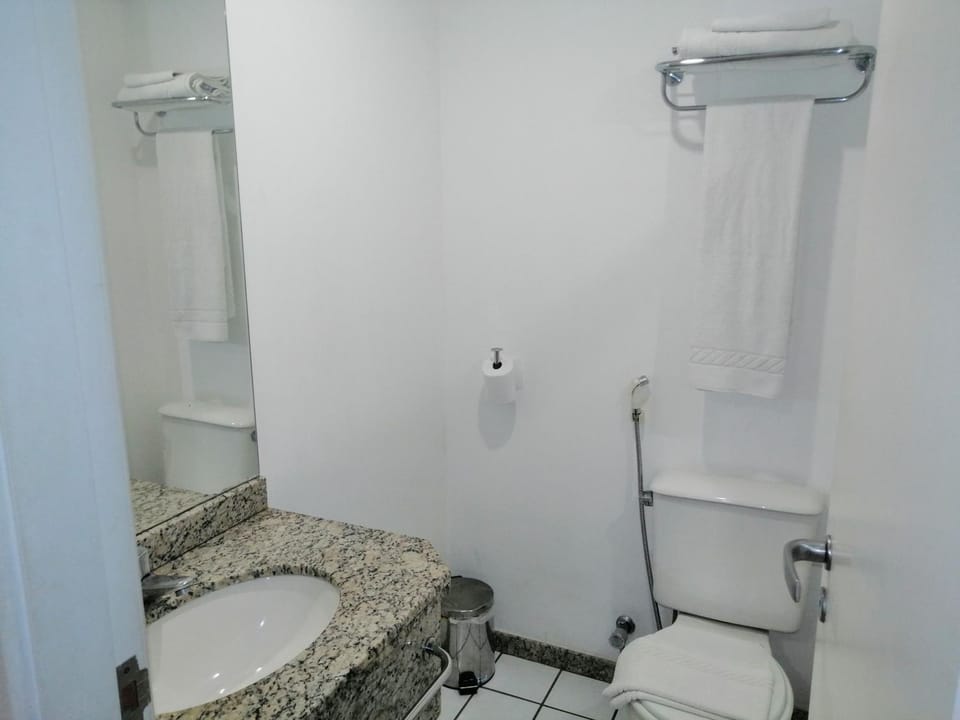 Bristol Praia do Canto Apart Hotel Apartment hotel in Vitoria