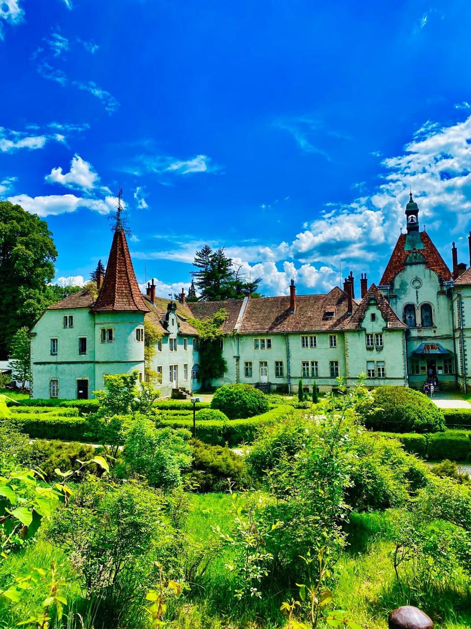 Nearby landmark, Neighbourhood, Landmark view