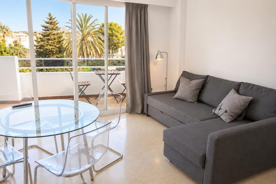 Balcony/Terrace, Living room
