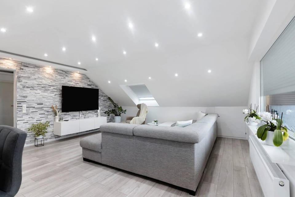 Communal lounge/ TV room, TV and multimedia, Living room, Seating area