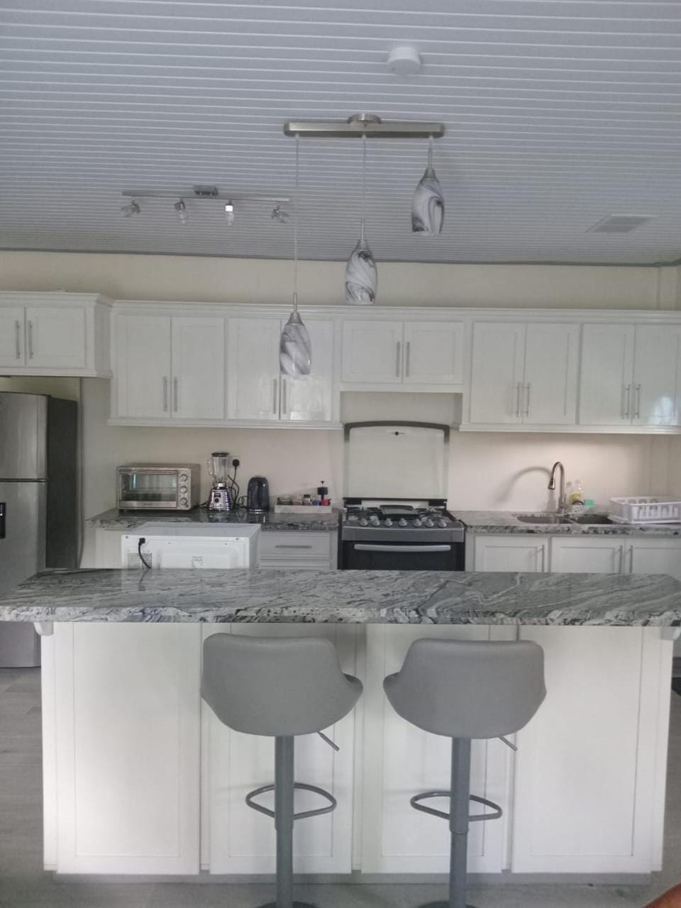 Kitchen or kitchenette, Dining area, minibar, stove, toaster