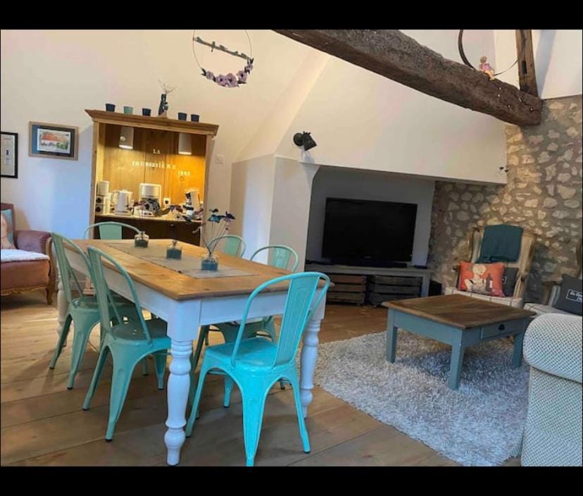Gîte de la Coursevière - Proximité des plages de la Côte d Opale, Nausicaá et Montreuil-Sur-Mer House in Hauts-de-France