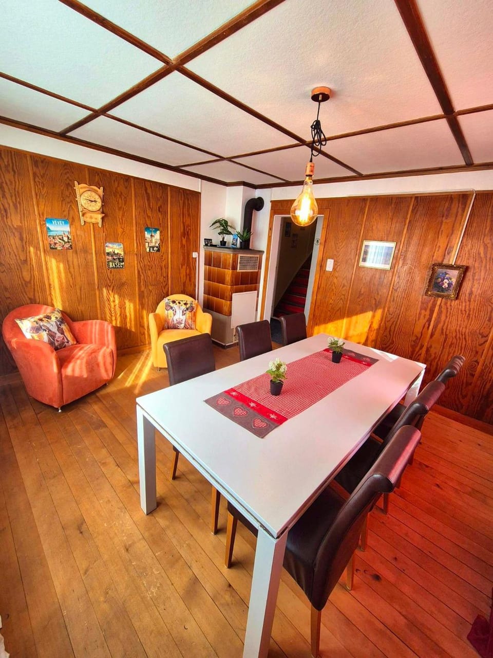 TV and multimedia, Dining area